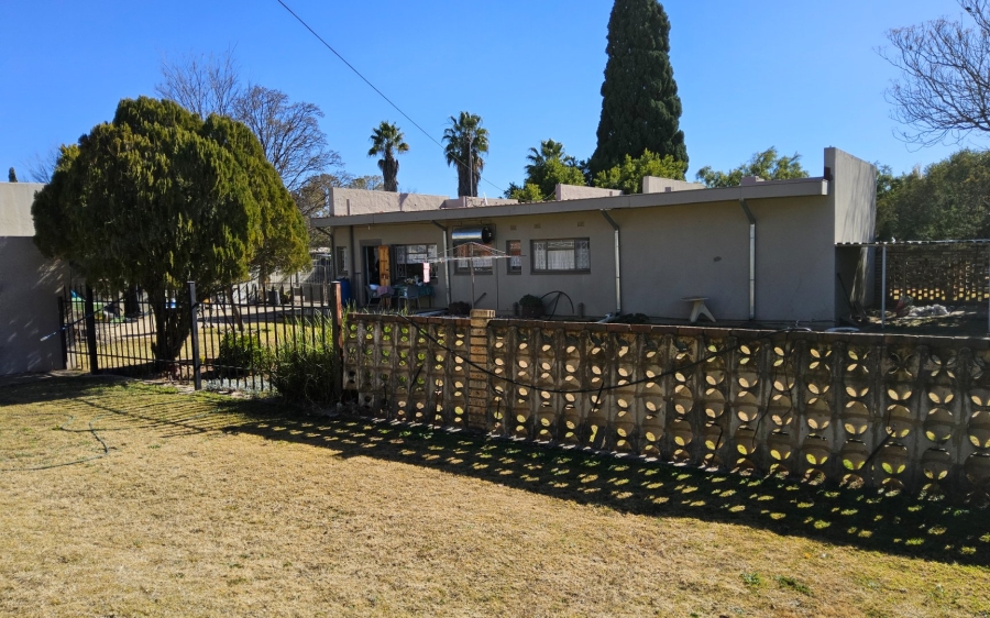 3 Bedroom Property for Sale in La Hoff North West